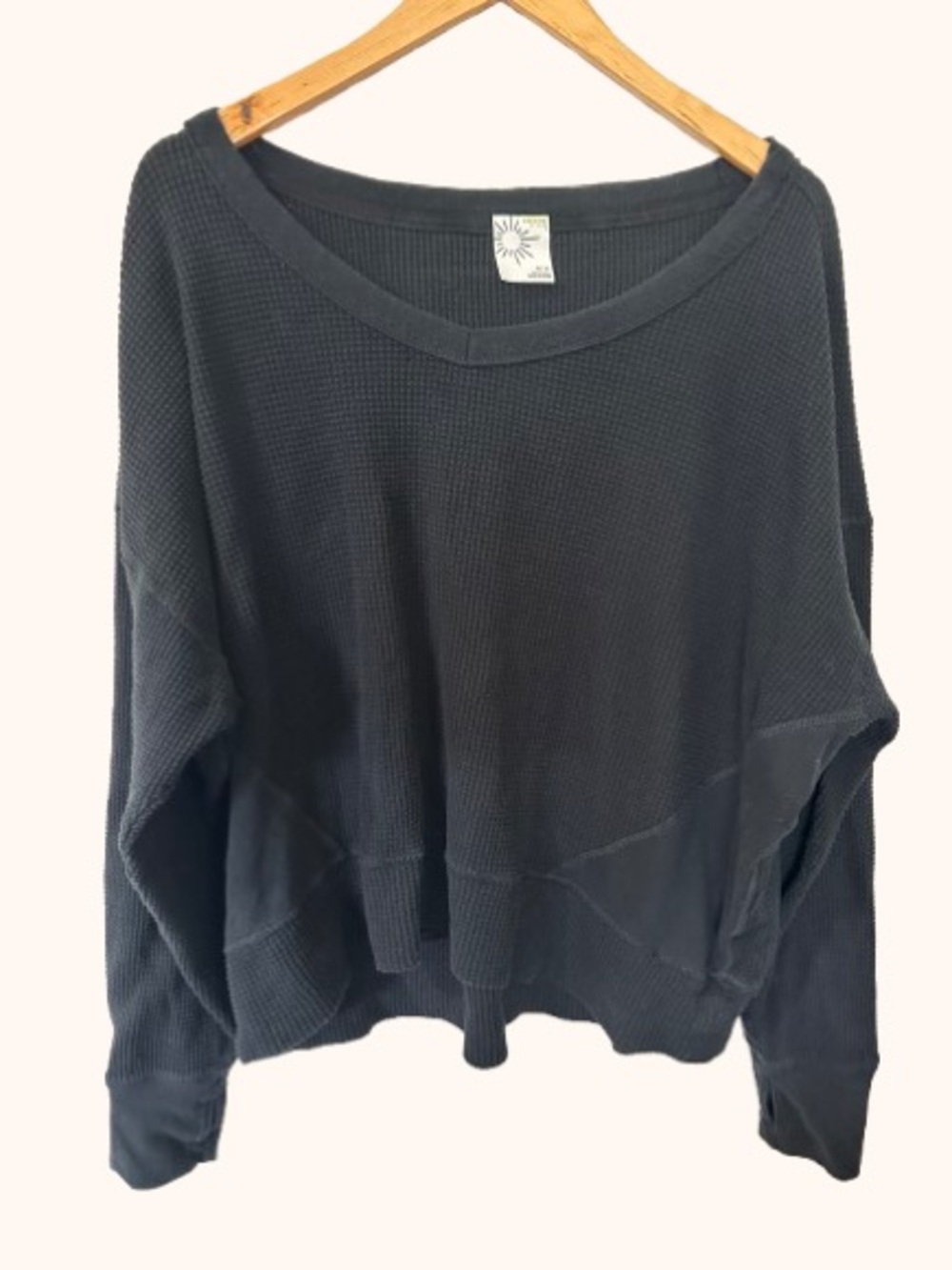 OFFLINE BY AERIE  | WOW Black Waffle Knit longsleeve | M